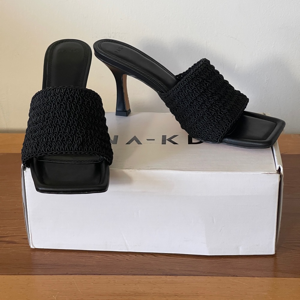 NA-KD “Messy Knitted Mules” heels size EU 39 black